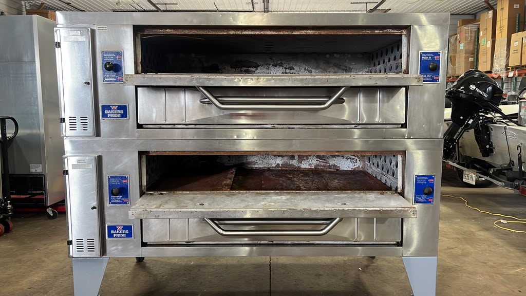 Used 2017 60" Bakers Pride Y-600 NG Super Double Deck Pizza Oven - STS