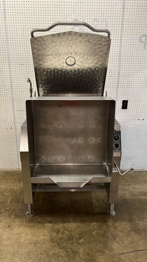 Used Market Forge 30P-STEL 30 Gallon Electric Tilting Skillet 208V 1/3Ph - TH