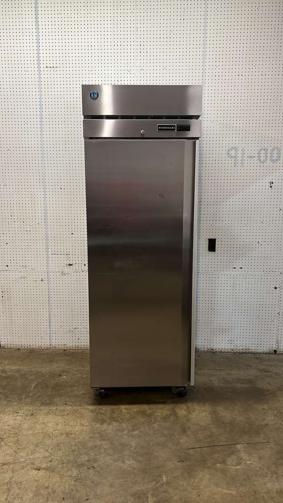 Used 27 1/2" Hoshizaki R1A-FS Stainless Solid Door Reach-In Refrigerator - TH9