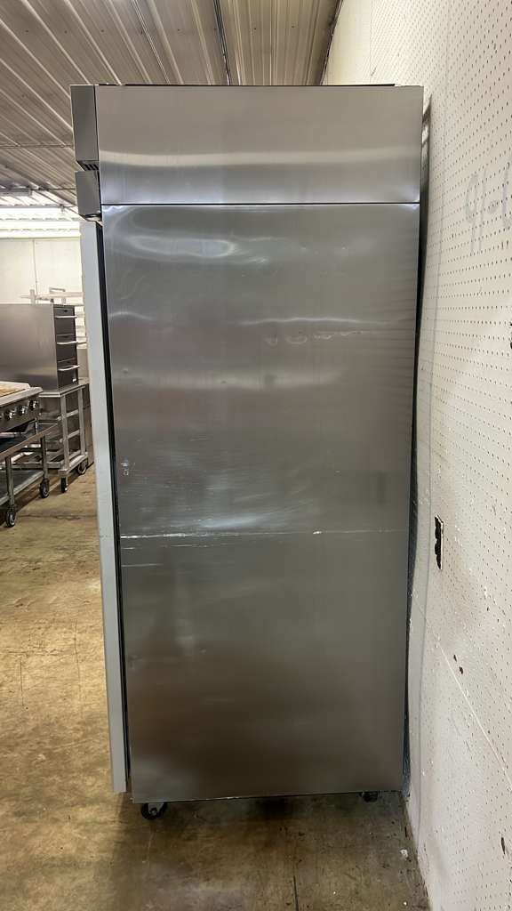 Used 27 1/2" Hoshizaki R1A-FS Stainless Solid Door Reach-In Refrigerator - TH9