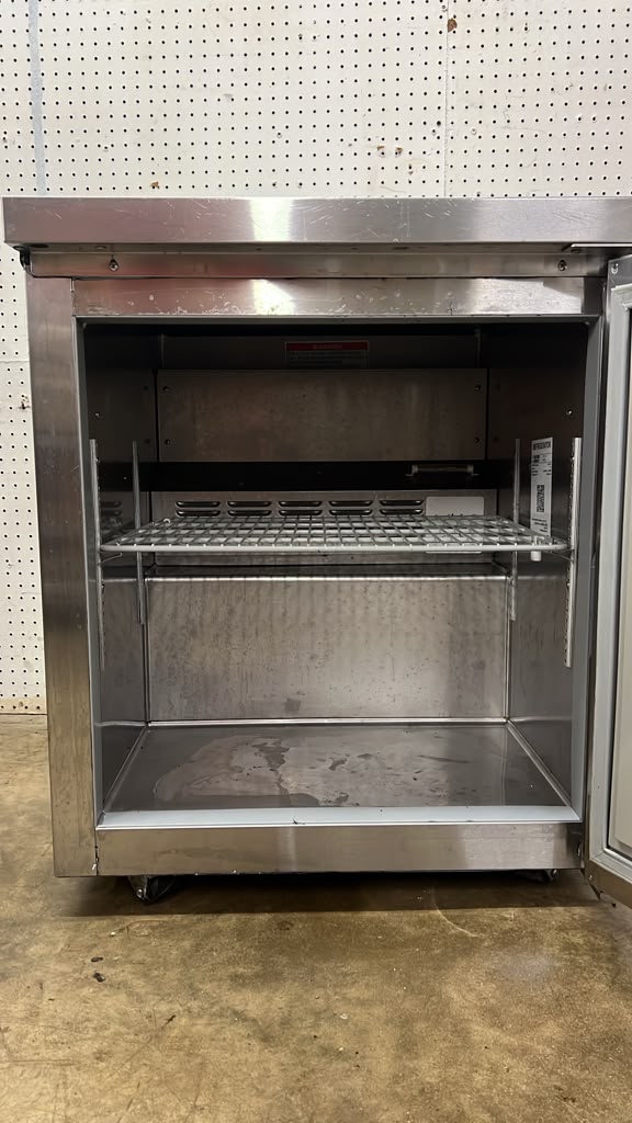 Used 27" Hoshizaki UR27A-LP Single Door Undercounter Refrigerator 120V - TH