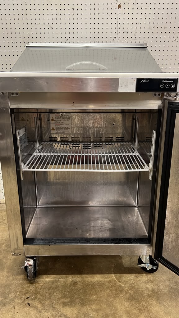 Used 28" Blue Air BLPT28-HC Refrigerated Sandwich Prep Table 120V - TH