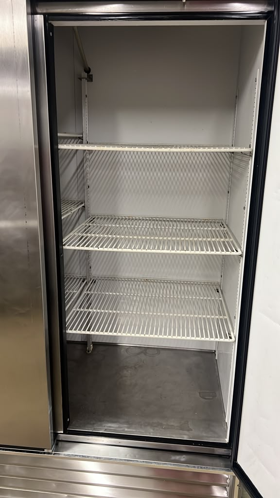 Used True T-72 Stainless Steel Solid 3 Door Reach In Refrigerator 120V - GC