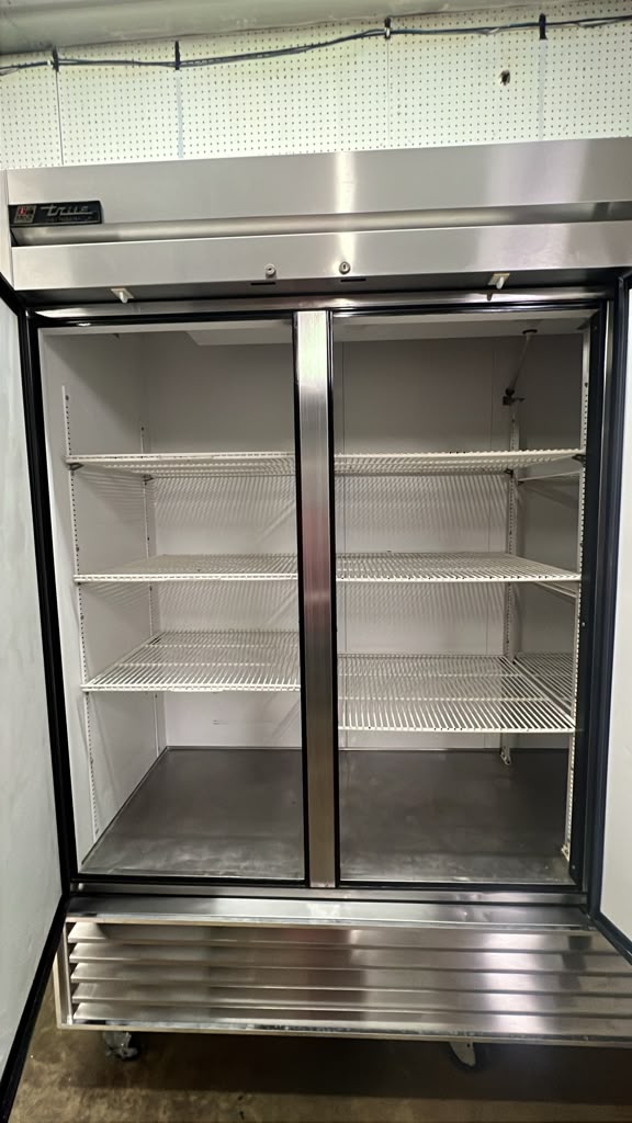 Used True T-72 Stainless Steel Solid 3 Door Reach In Refrigerator 120V - GC