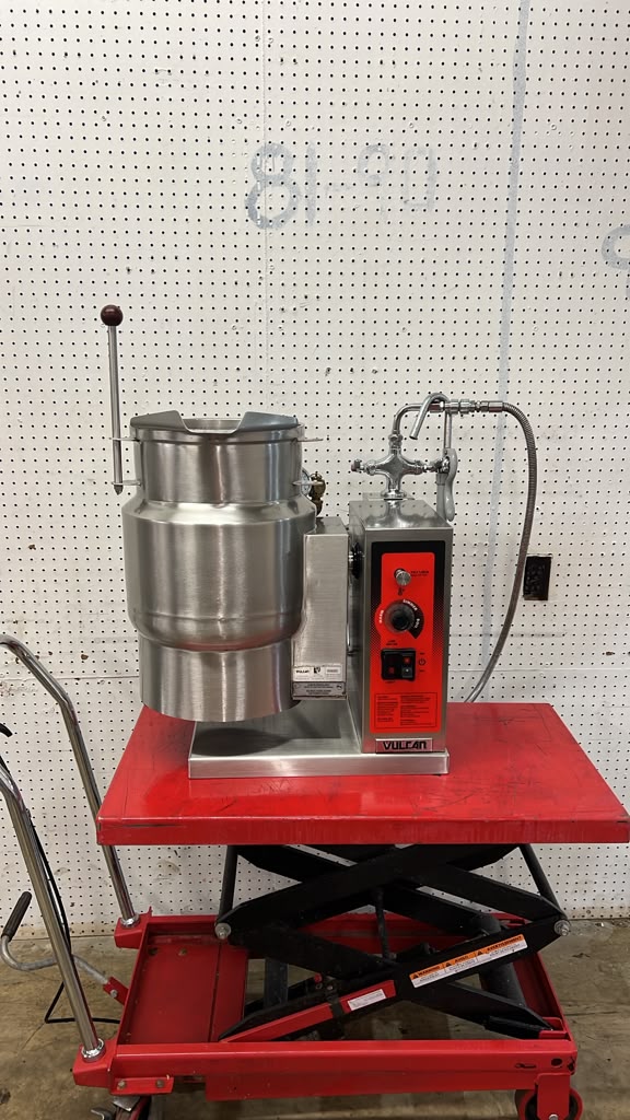Used 6 Gallon Vulcan K6ETT Tilting Jacketed Steam Kettle 208/240V - TH