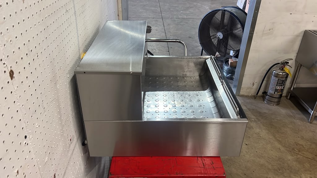 Used Carter-Hoffmann CNH28 Crisp N' Hold 28" Countertop Fried Food Dump Station - 120V - TH