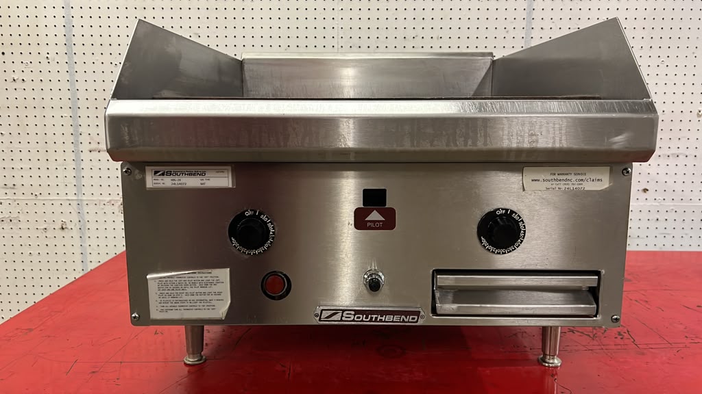 Used 24" Southbend HDG-24 Thermostatic NG Griddle 60,000 BTU with a 1" Plate - TH
