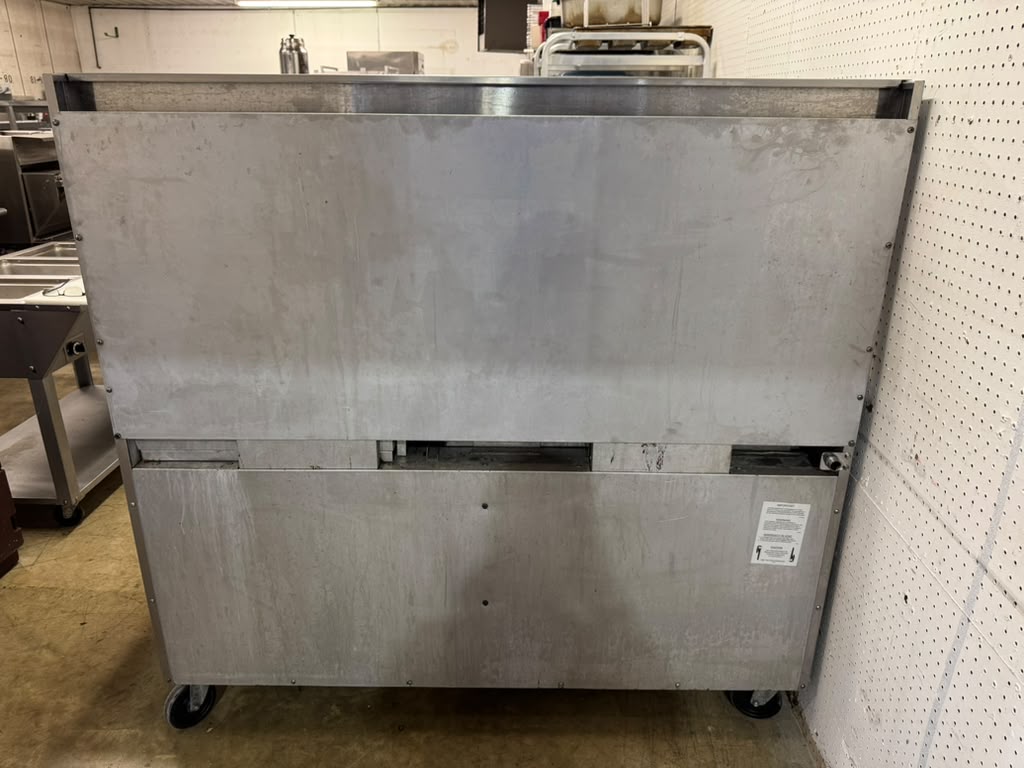Used Southbend S601DD-2RR NG 6-Burner Range with 24" Raised Griddle / Broiler and 2 Standard Ovens