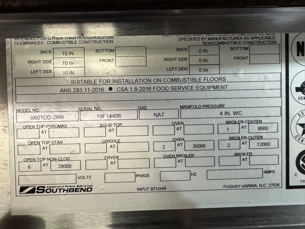 Used Southbend S601DD-2RR NG 6-Burner Range with 24" Raised Griddle / Broiler and 2 Standard Ovens