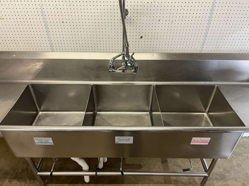 Used 102" Stainless 3 compartment Sink with Sprayer and Twist Drains - FG
