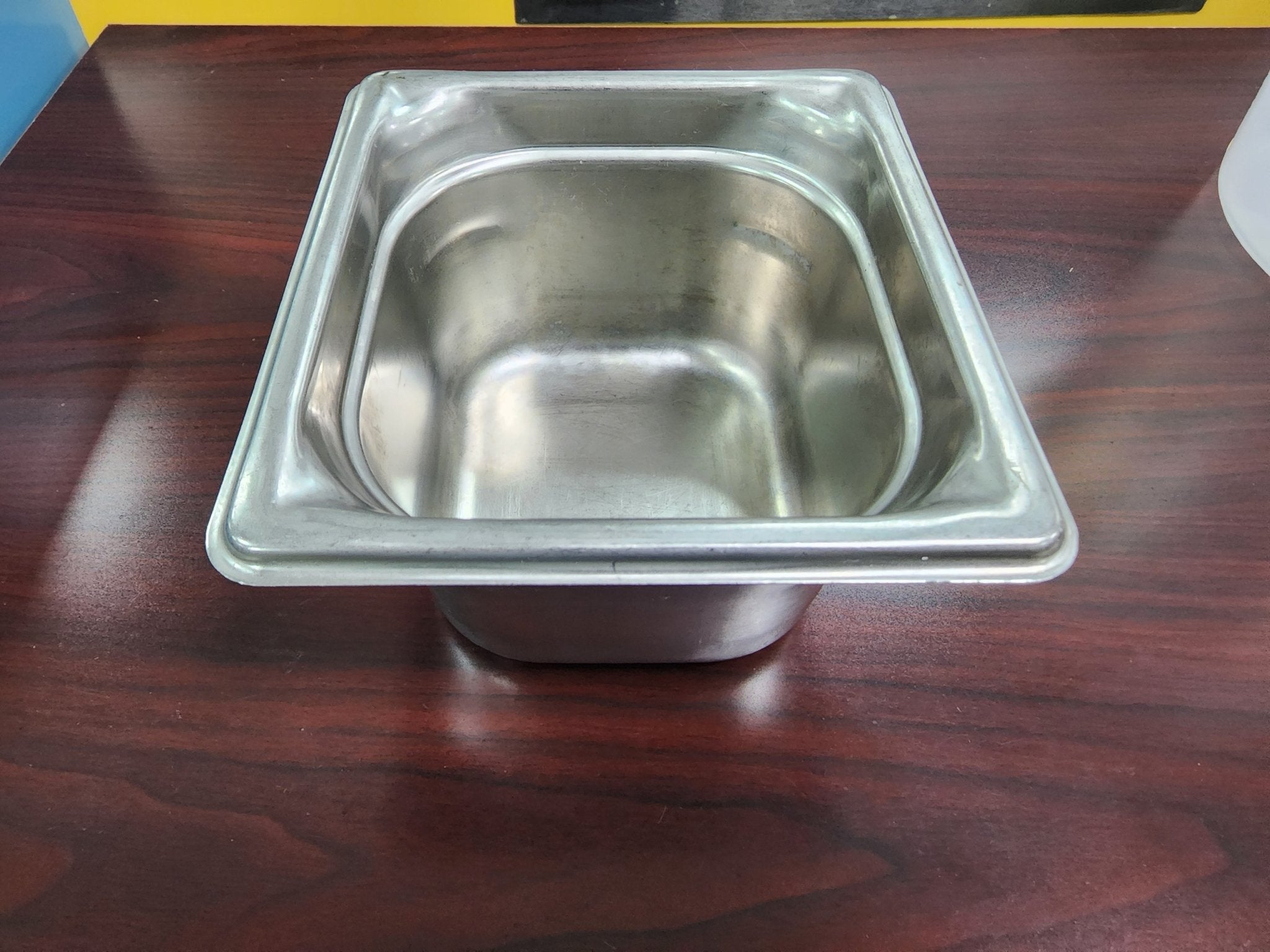 Used 1/6 food pan 4" - Falcon Restaurant Supply - 1