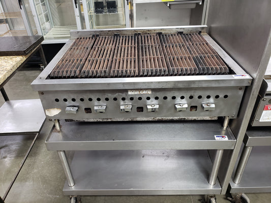 Vulcan VCCB-36 Natural Gas 36" Low Profile Radiant Charbroiler - 87,000 BTU - Used