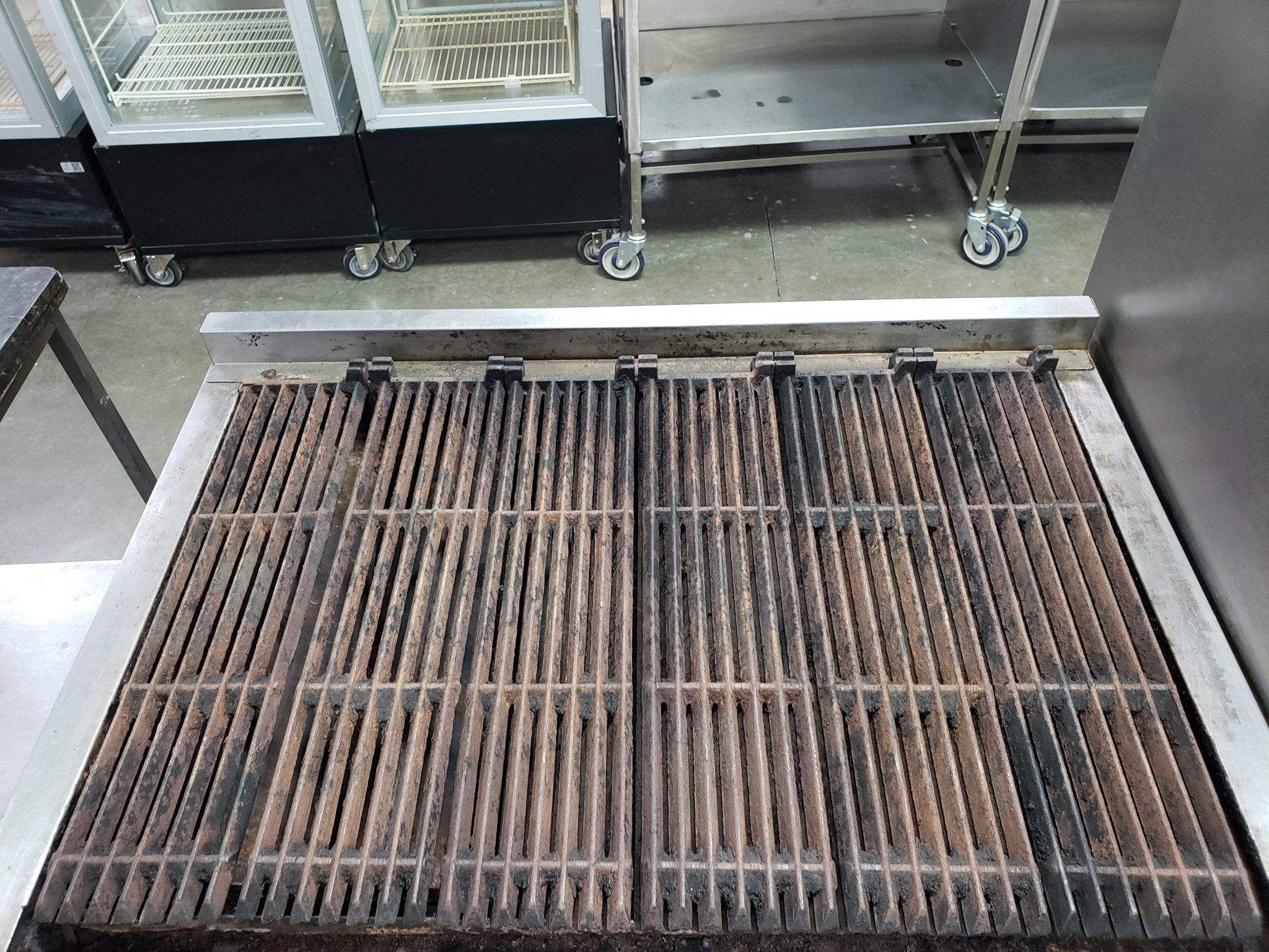 Used Vulcan VCCB - 36 Natural Gas 36" Low Profile Radiant Charbroiler Chargrill Grill - 87,000 BTU - Falcon Restaurant Supply - 3