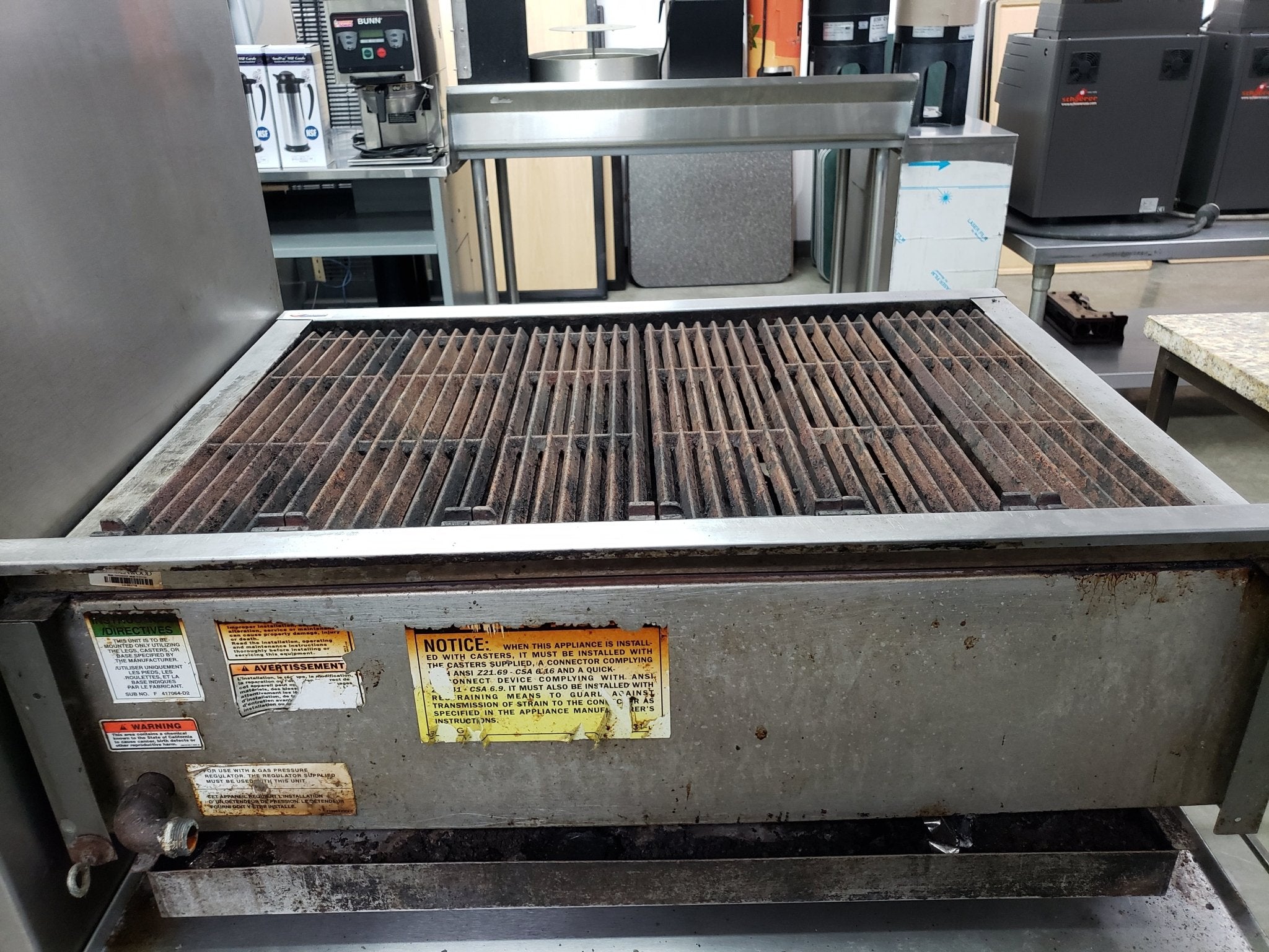 Used Vulcan VCCB - 36 Natural Gas 36" Low Profile Radiant Charbroiler Chargrill Grill - 87,000 BTU - Falcon Restaurant Supply - 5