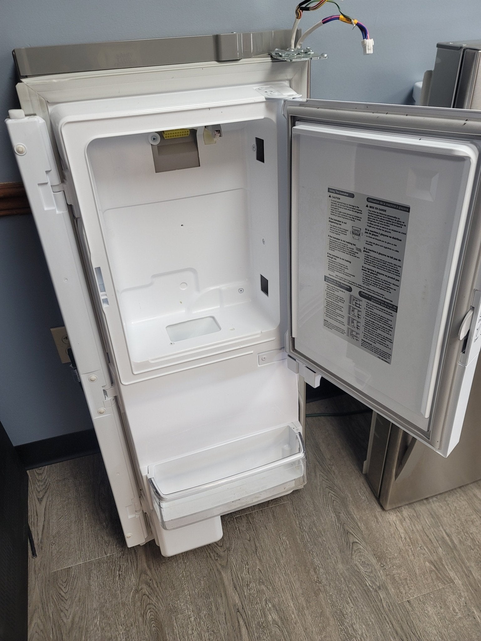 Used LG LFXS29766S Right Side Refrigerator French Door - Falcon Restaurant Supply - 4