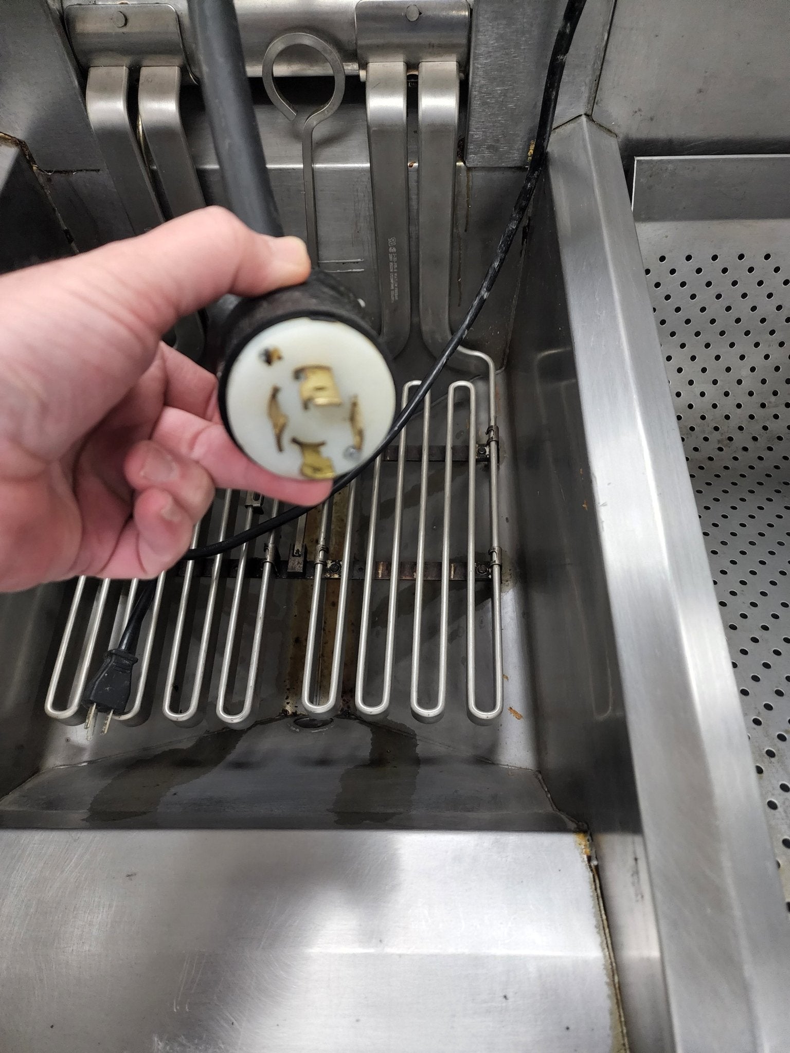 Used Frymaster Electric Fryer AutoLift Dump Station & Filtration Fry Master 208V 3 Phase