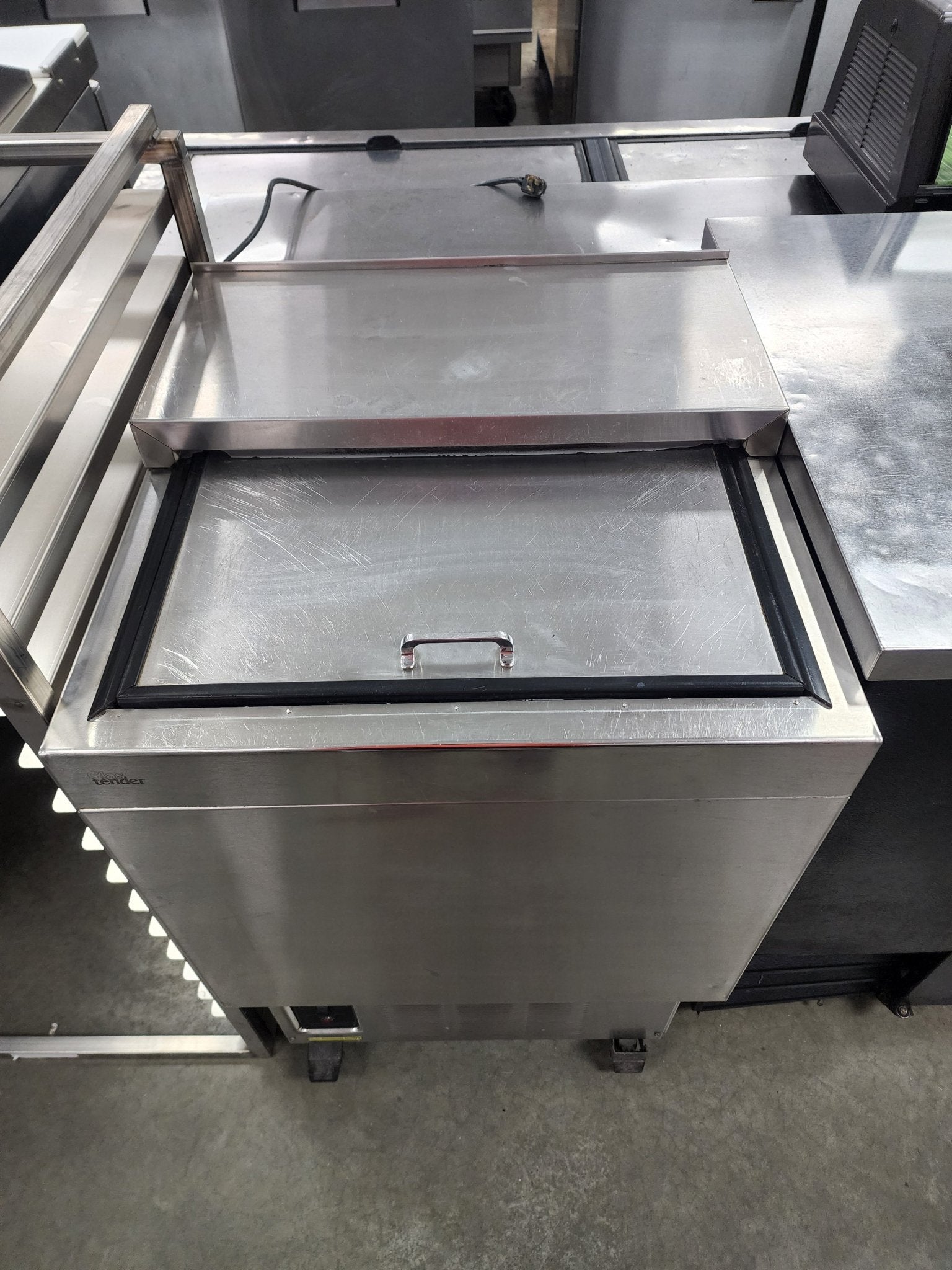 Used Glastender MF24-S2 - Underbar Glass Froster, 24"W X 24"D, Self-contained Refrigeration 120V