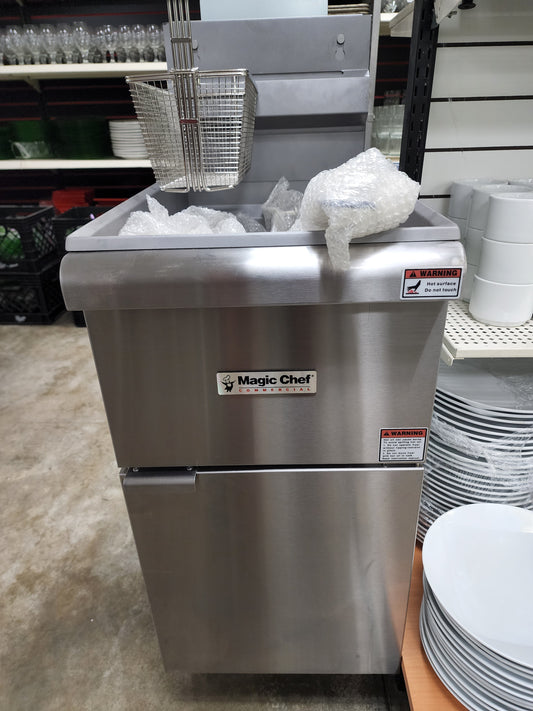 Magic Chef MCCGF40A-P Stainless Steel Commercial Propane (LP) Gas Fryer 40lbs