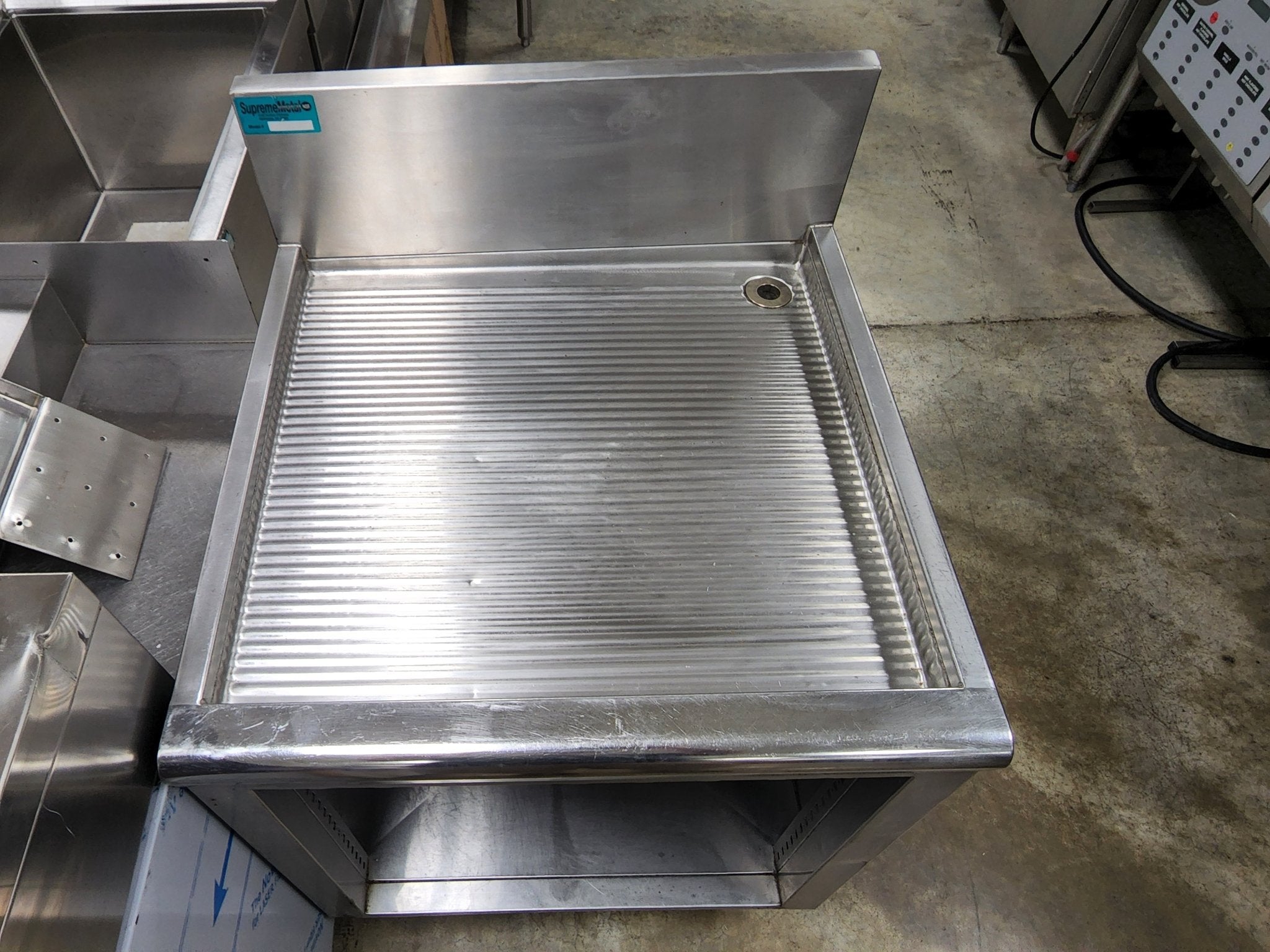 Used Supreme Metal Stainless Steel Underbar Drainboard - Used - SS36