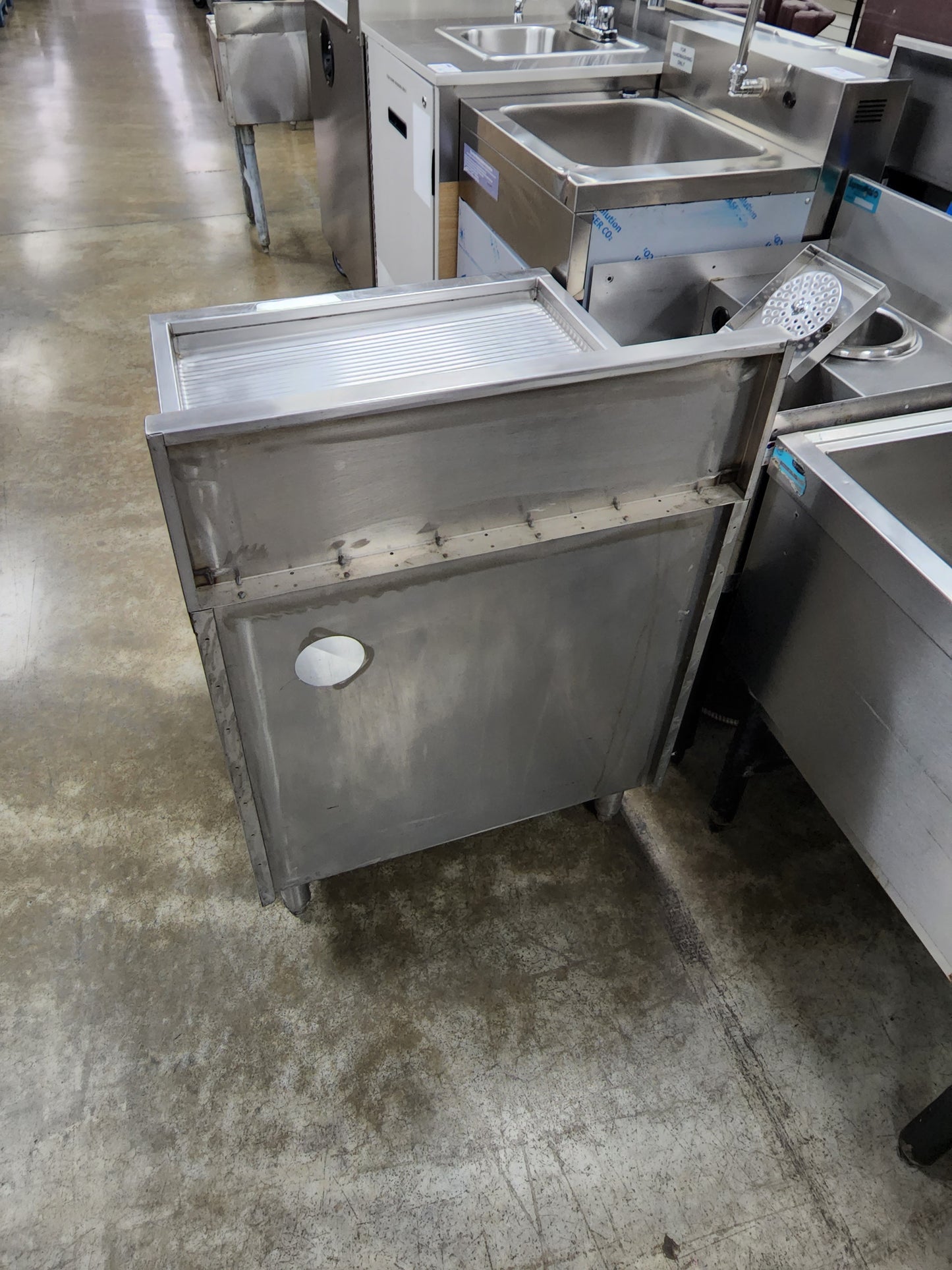 Supreme Metal Stainless Steel Underbar Drainboard - Used - SS36