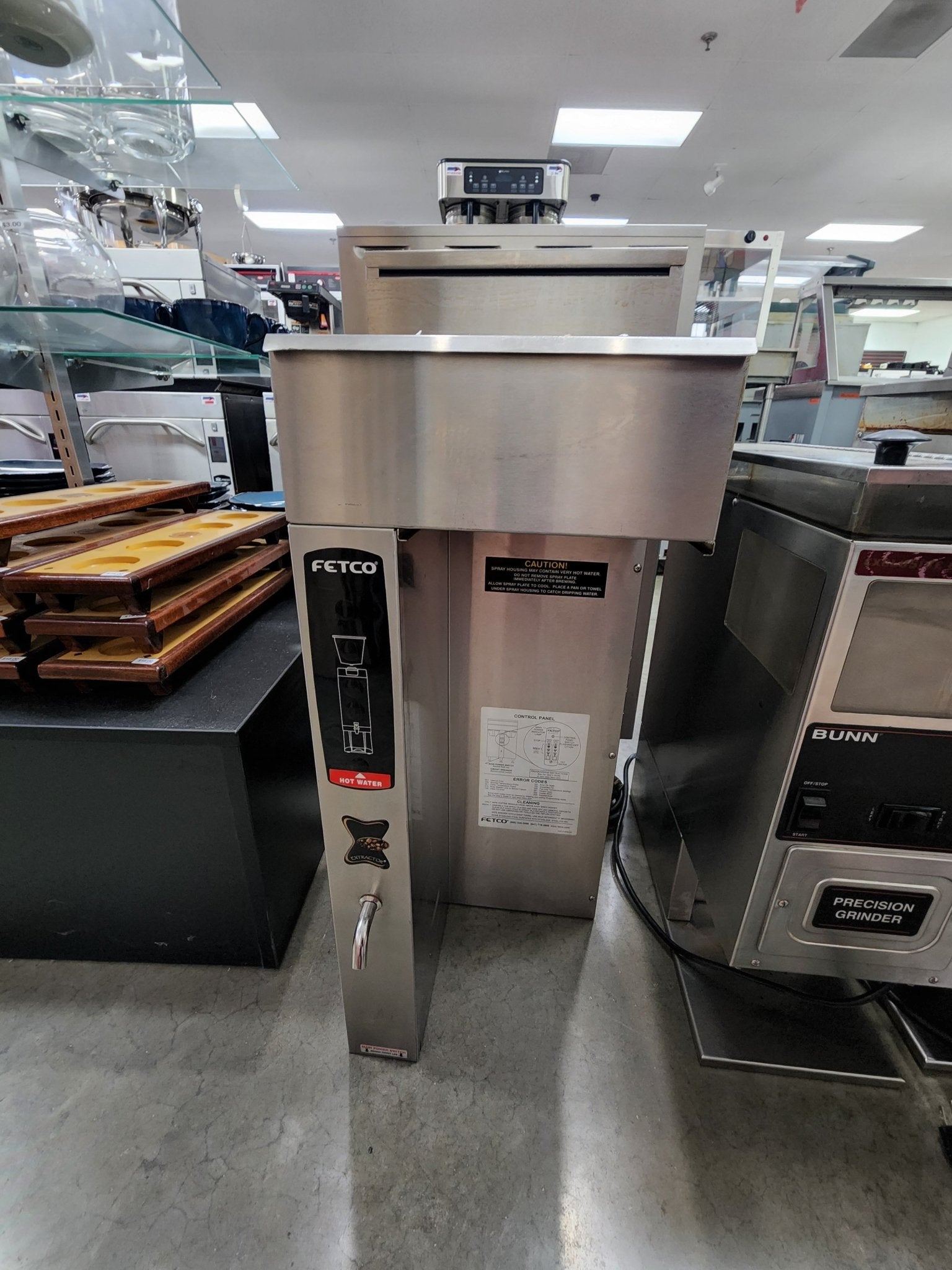 Used Fetco Extractor Series Single CBS - 2041e 1 Gallon Coffee Brewer Machine 120/208 - 240V - Falcon Restaurant Supply - 1