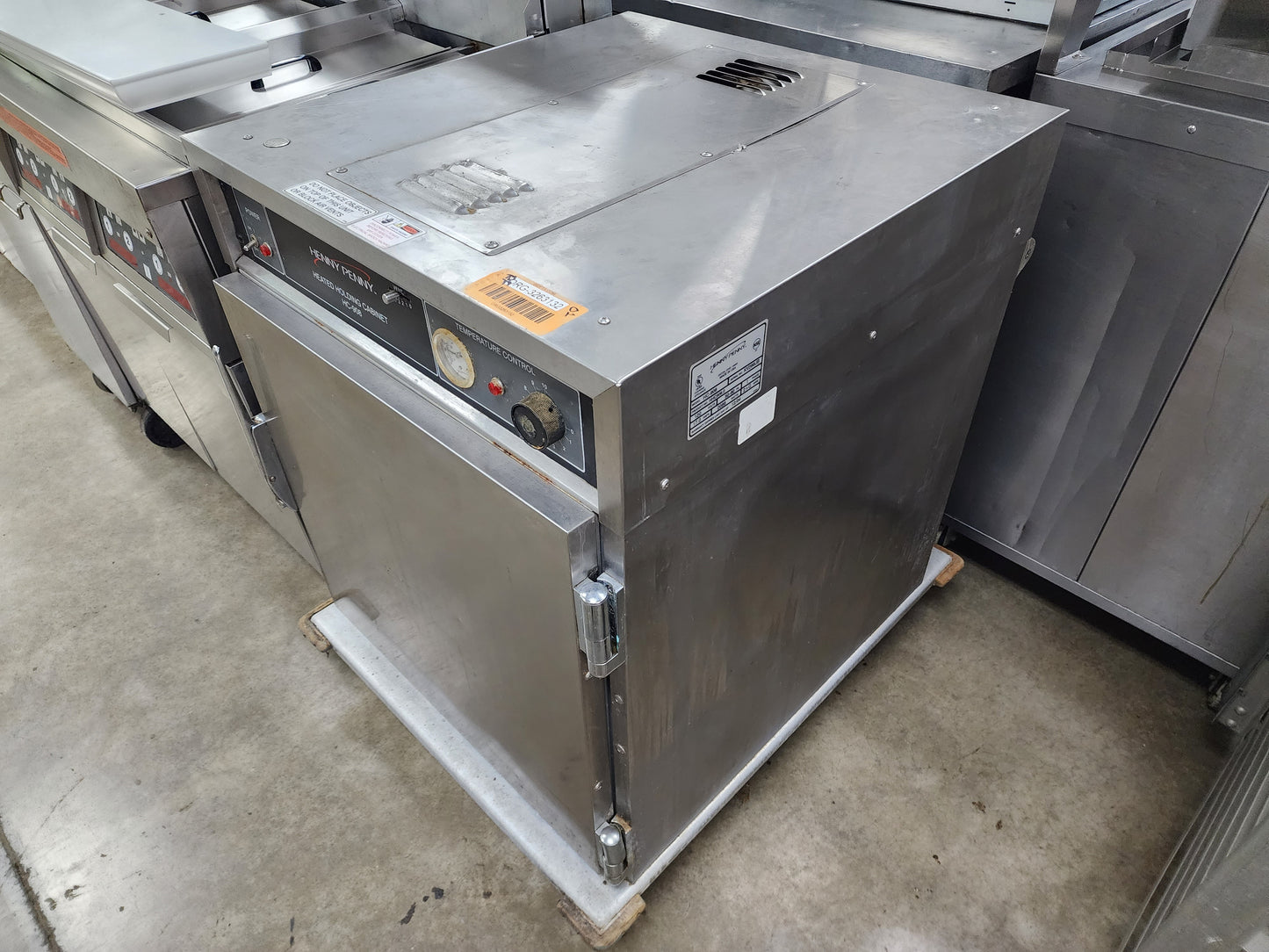 Used Henny Penny HC-908 Half Height Heated Warming Holding Cabinet 120V 2086W