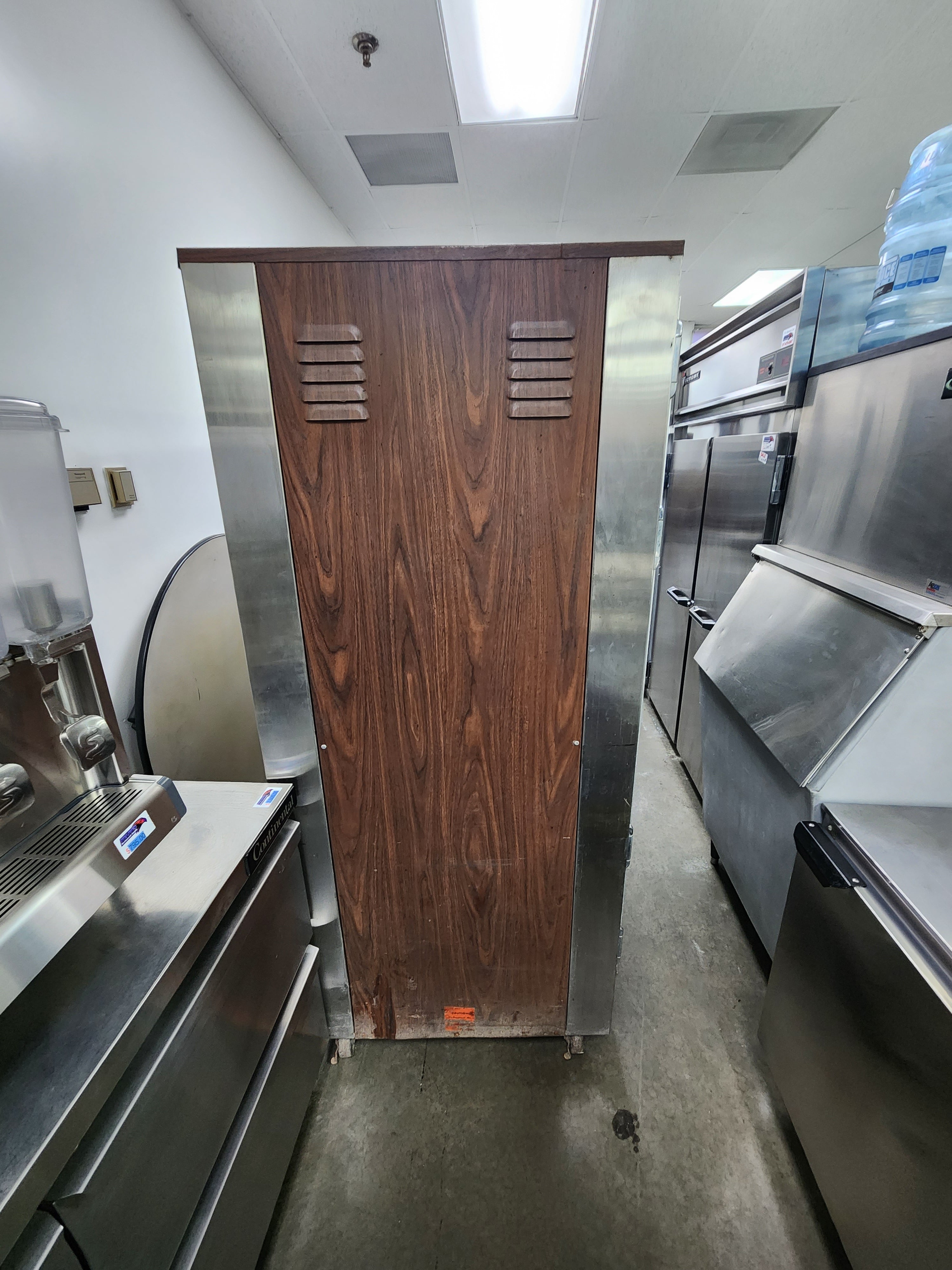 Used Nu-Vu R30 Double Door Heated Holding/Proofer Cabinet