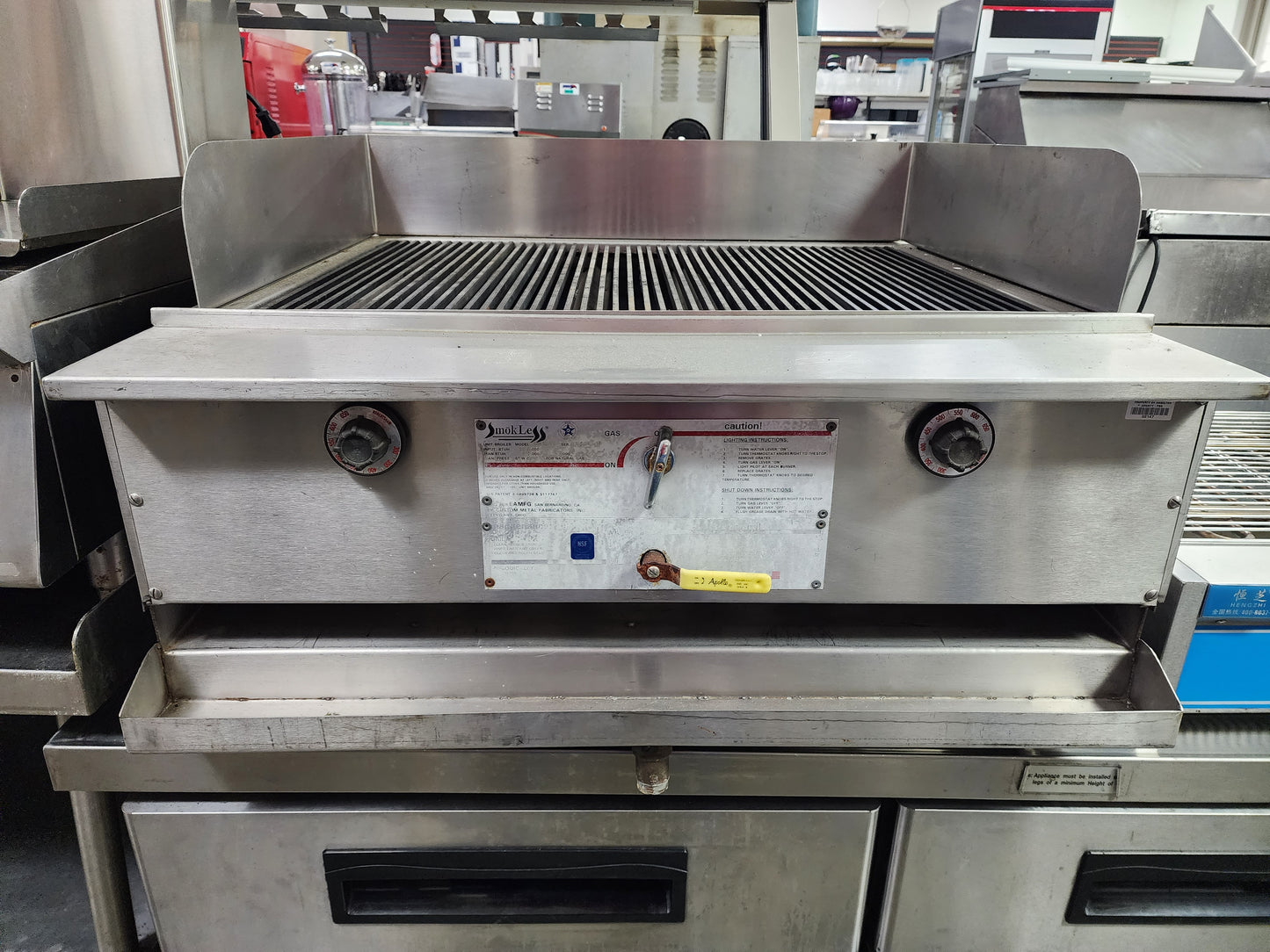 SmokLess SB3633 Char Broiler - Natural Gas w/water hookup