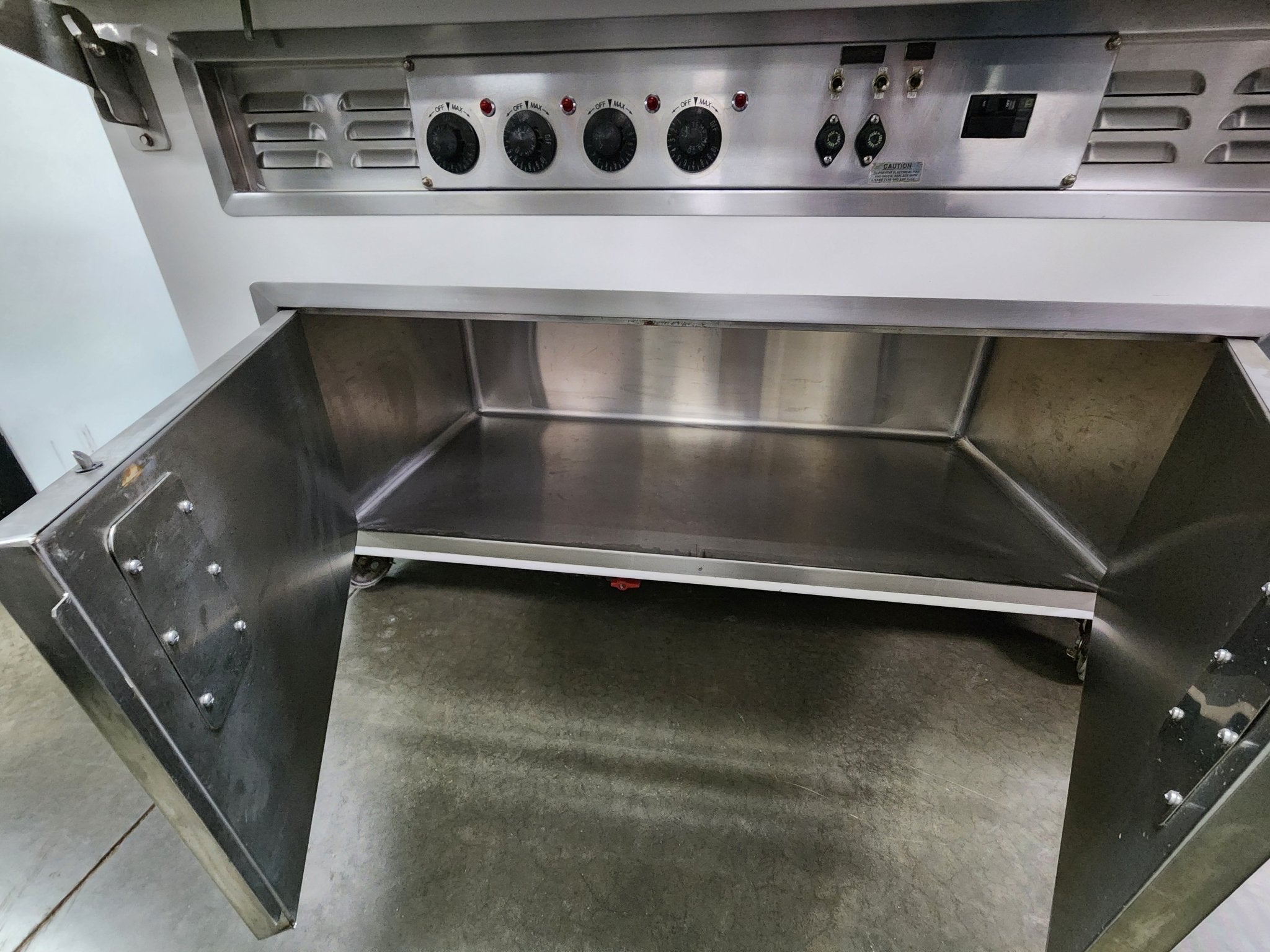 Used Colorpoint 5E4 - CPA - 4 Open Well Steam Table with folding service shelves on each side - Falcon Restaurant Supply - 7