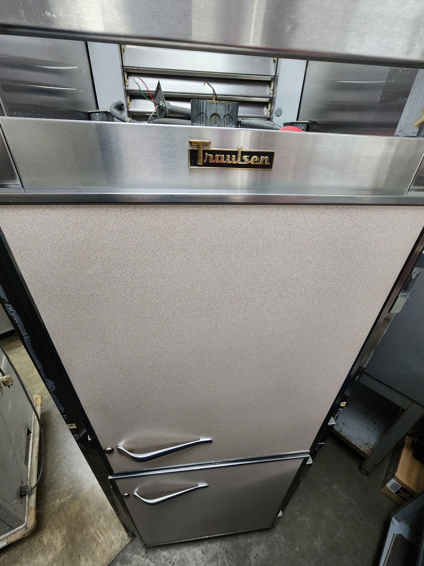 Used Traulsen Stainless Steel RHF132WP Glass Door Single Section Reach In Pass-Thru Heated Holding Cabinet