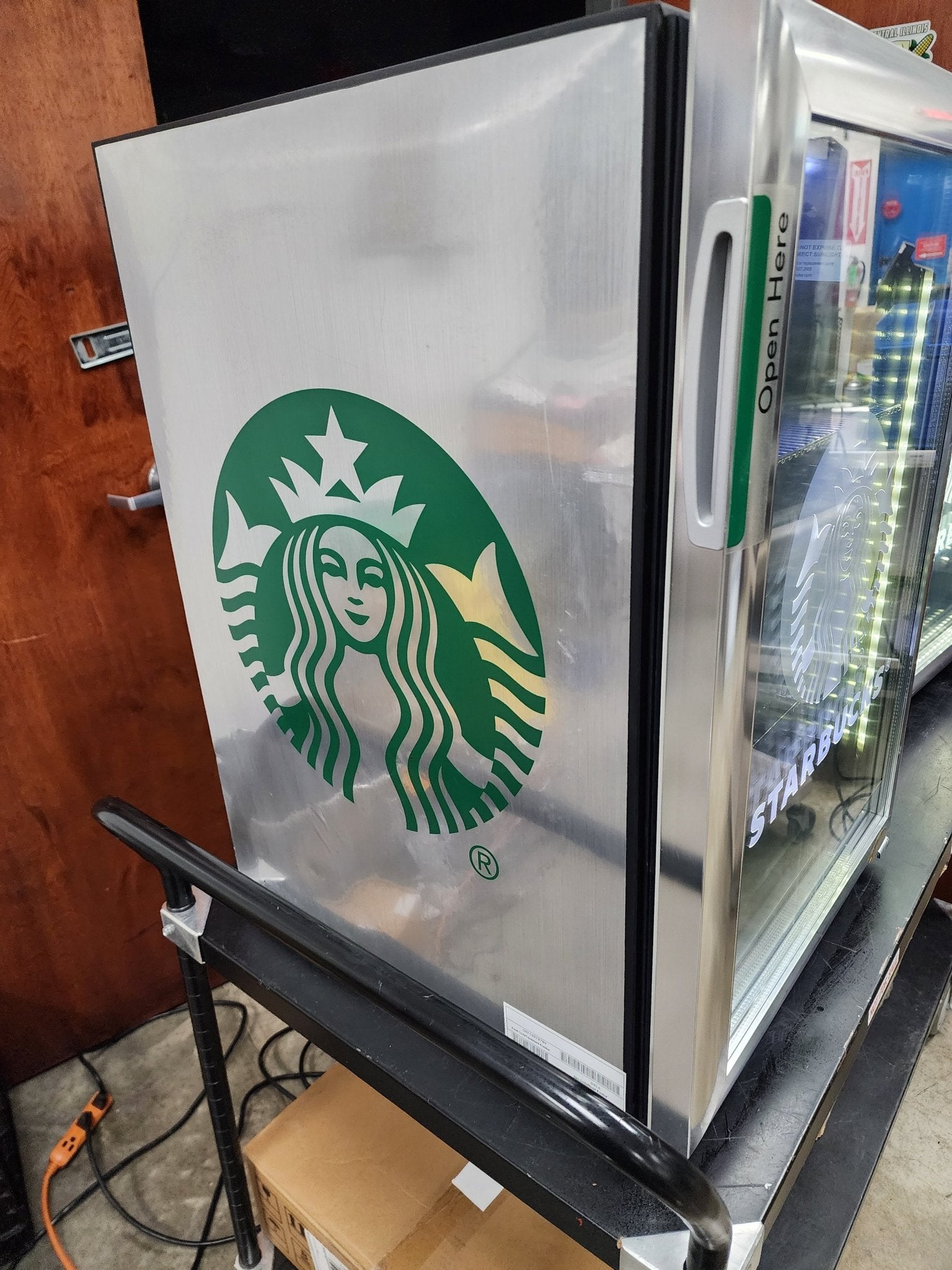 Used IDW Beverage Cooler GS - 2.5 - N13EB Reach - In Refrigerator 120V - Falcon Restaurant Supply - 5