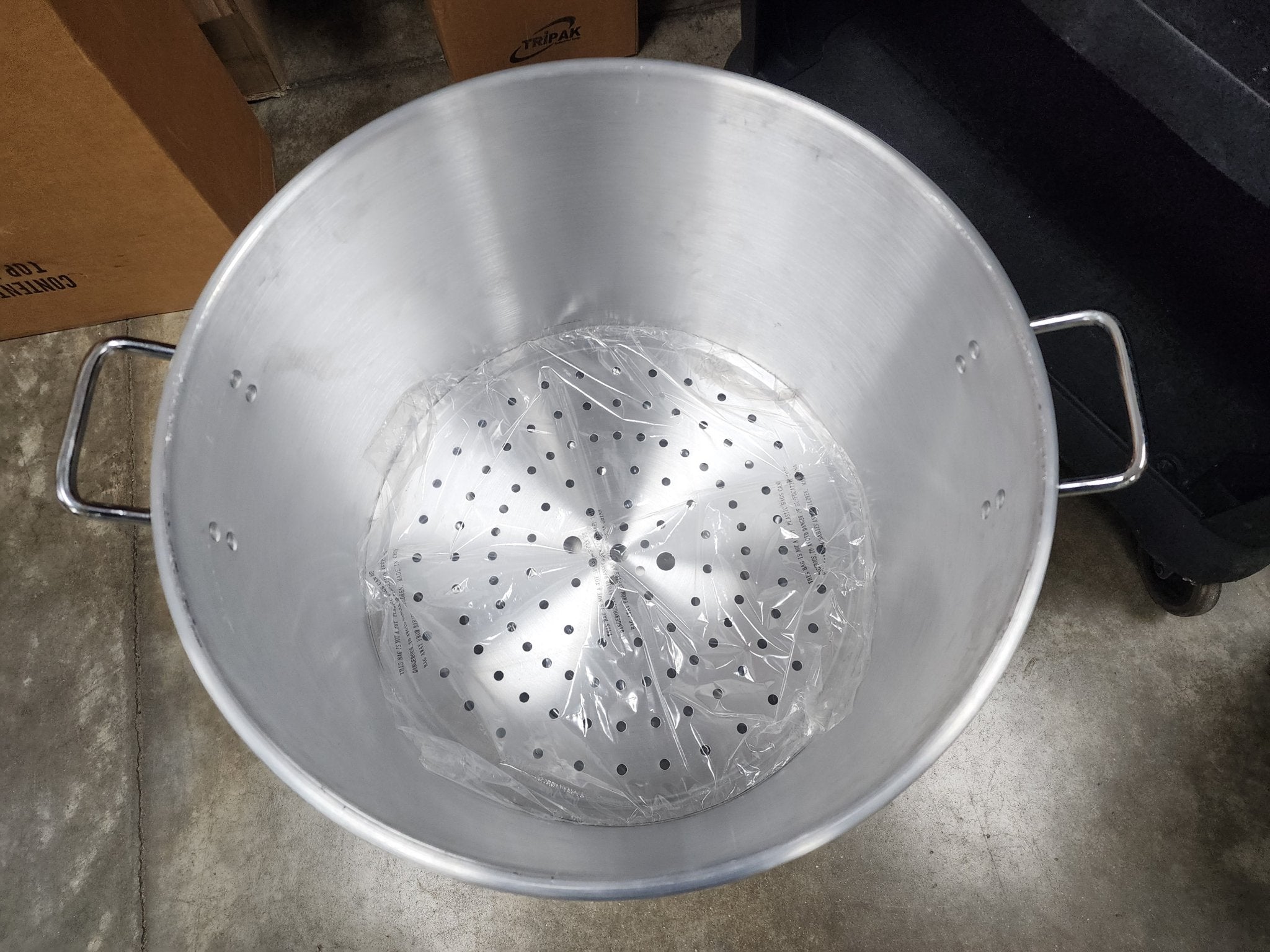 New 100 Qt. Heavy Weight Aluminum Stock Pot with lid and preferred rack C IP - Falcon Restaurant Supply - 3