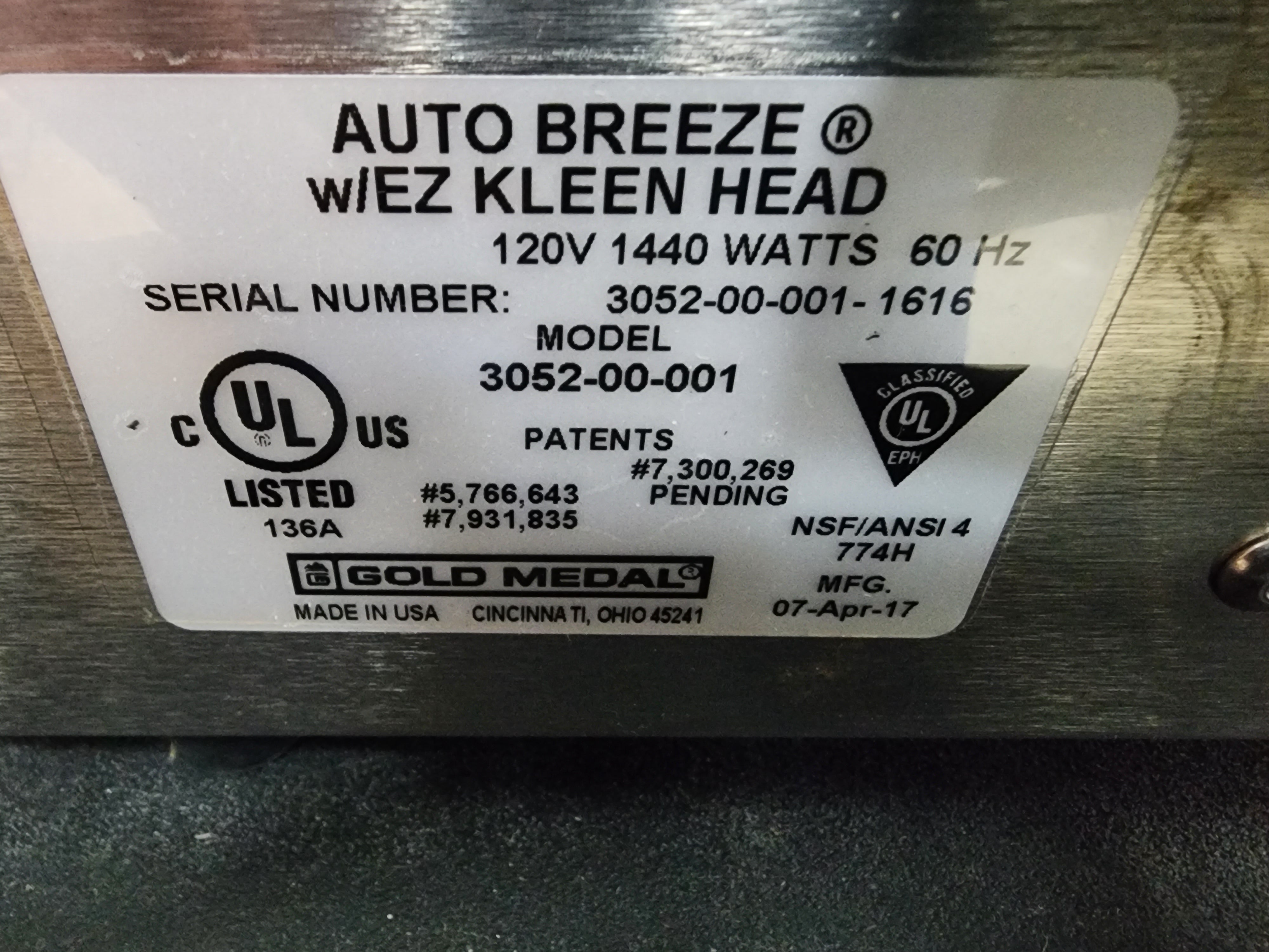 New Gold Medal Auto-Breeze Cotton Candy Machine w/Clear Double Bubble C IP