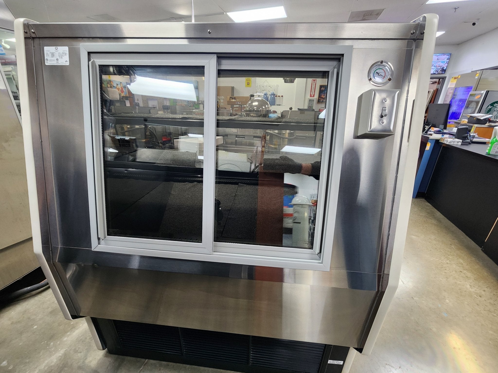 Used Southern Casearts SCHV - BAV - 4 Refrigerator Display case - Falcon Restaurant Supply - 8