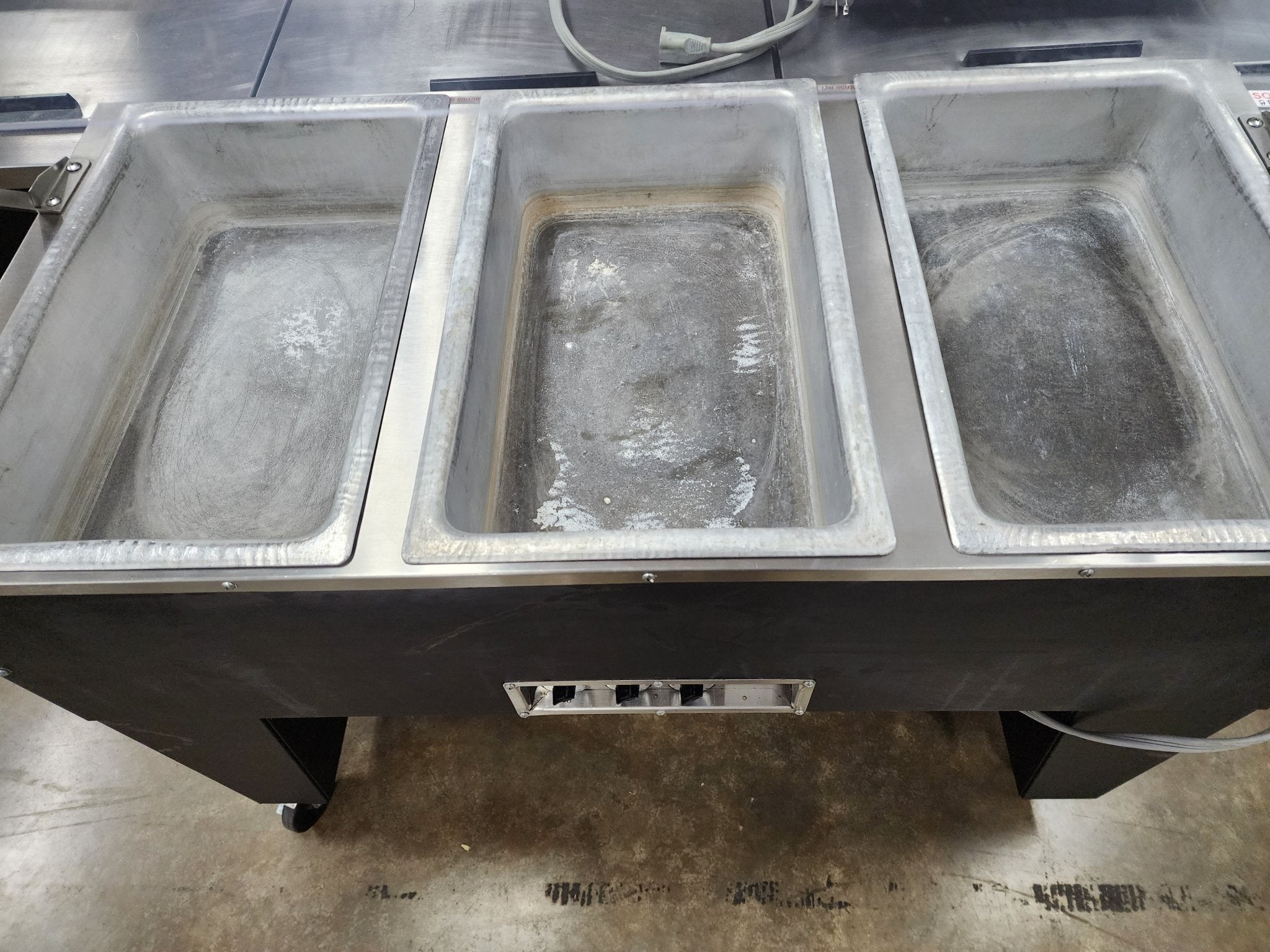 Used SuperMetal 3 Pan Open Well Heated Buffet Hot Food Steam Table with Open Base 208V - Falcon Restaurant Supply - 2