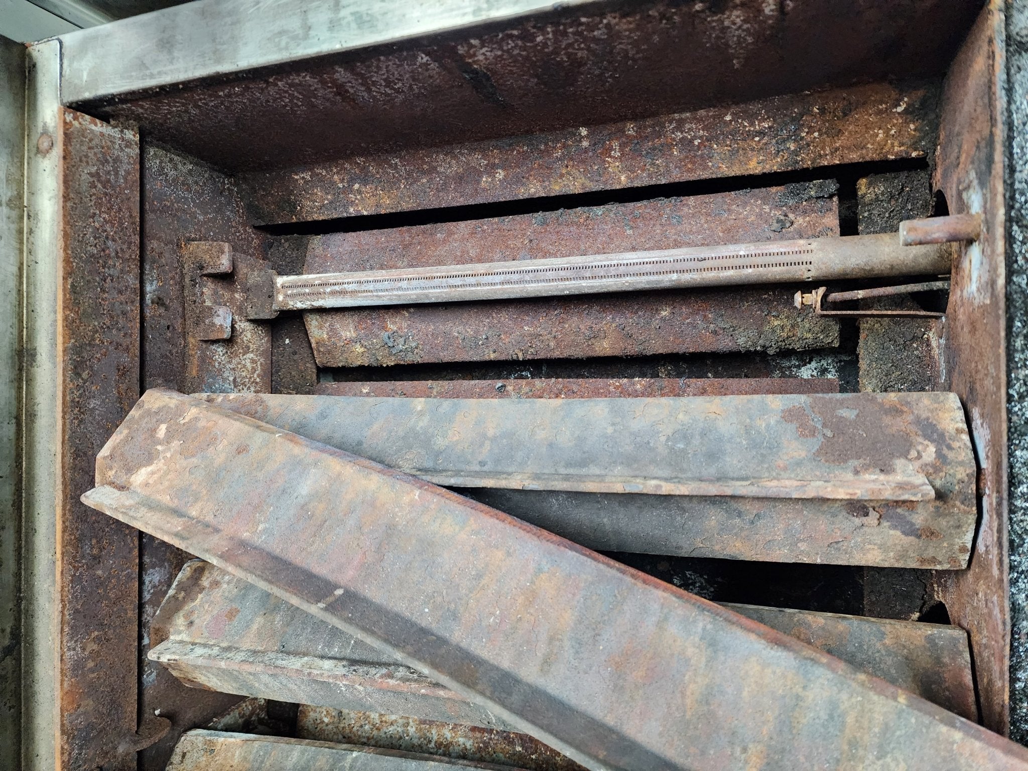 Used Vulcan VCCB - 36 Natural Gas 36" Low Profile Radiant Charbroiler Chargrill Grill - 87,000 BTU - Falcon Restaurant Supply - 7